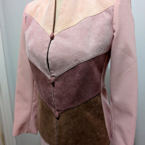 70-80s Pink Ultrasuede Color Block Skirt Suit by Adolph Schuman for Lilli Ann - Picture 3 of 8
